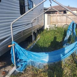 shed metal frame asking 60.00