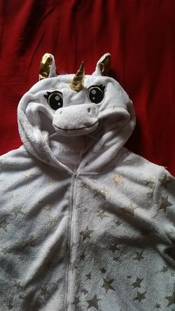 Adult Unicorn Onesie. Adult size 3x. White/ Gold worn for 2 hours at a party pet free smoke free household(Great for unicorn party )