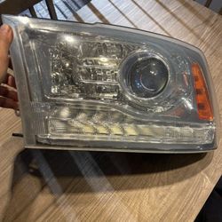 013-2018 Drivers Side OEM Ram Projector Headlight