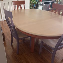 Dining Room Table - With Leaf Extension 