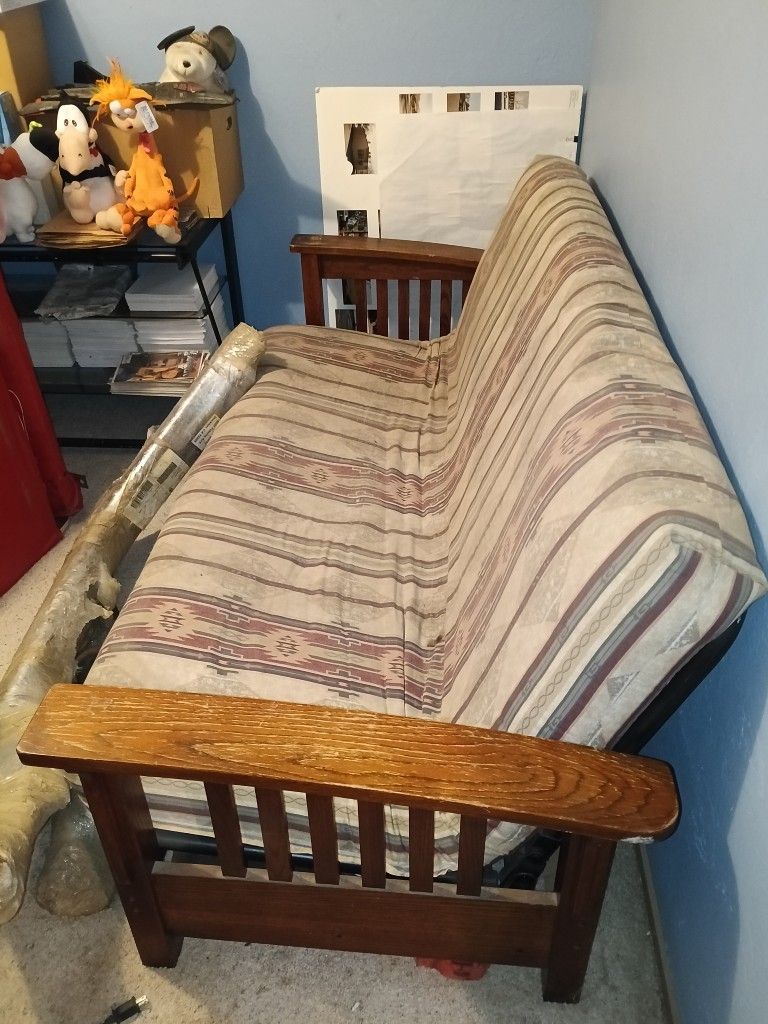 Folding futon couch to double or full size bed