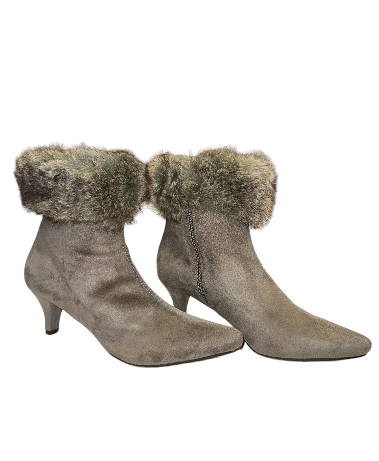 Impo Grey Suede Neemie Inside Zip Boot Trimmed in Faux Fur (Size 7.5M)