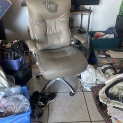 One Free Big  Restyn Chairs If Is Posible Pick It Up Today