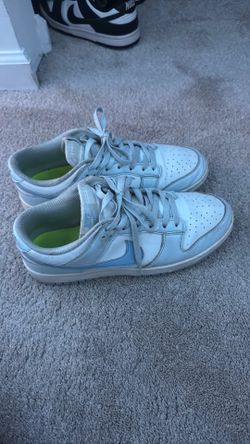 nike dunk blue women’s size 10