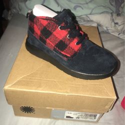 Ugg  Toddler Canoe plaid  Shoes