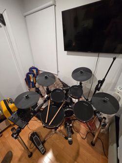 Alesis CRIMSON II Electric Drum Set