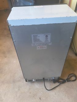 Ice maker