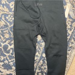 Stretch Limo Essentials black sweatpants 