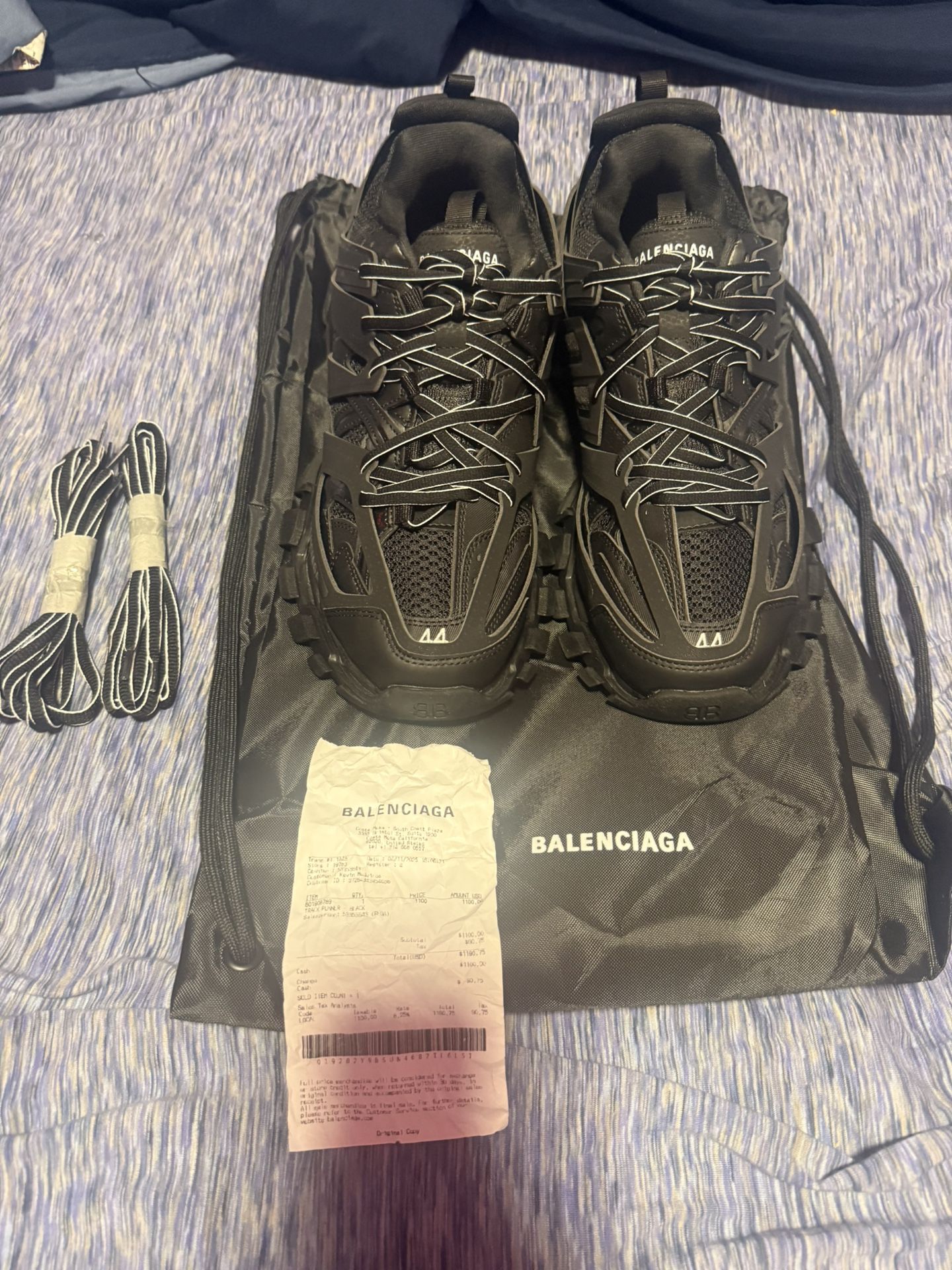 BALENCIAGA TRACK RUNNER (WITH RECIEPT OF PURCHASE)