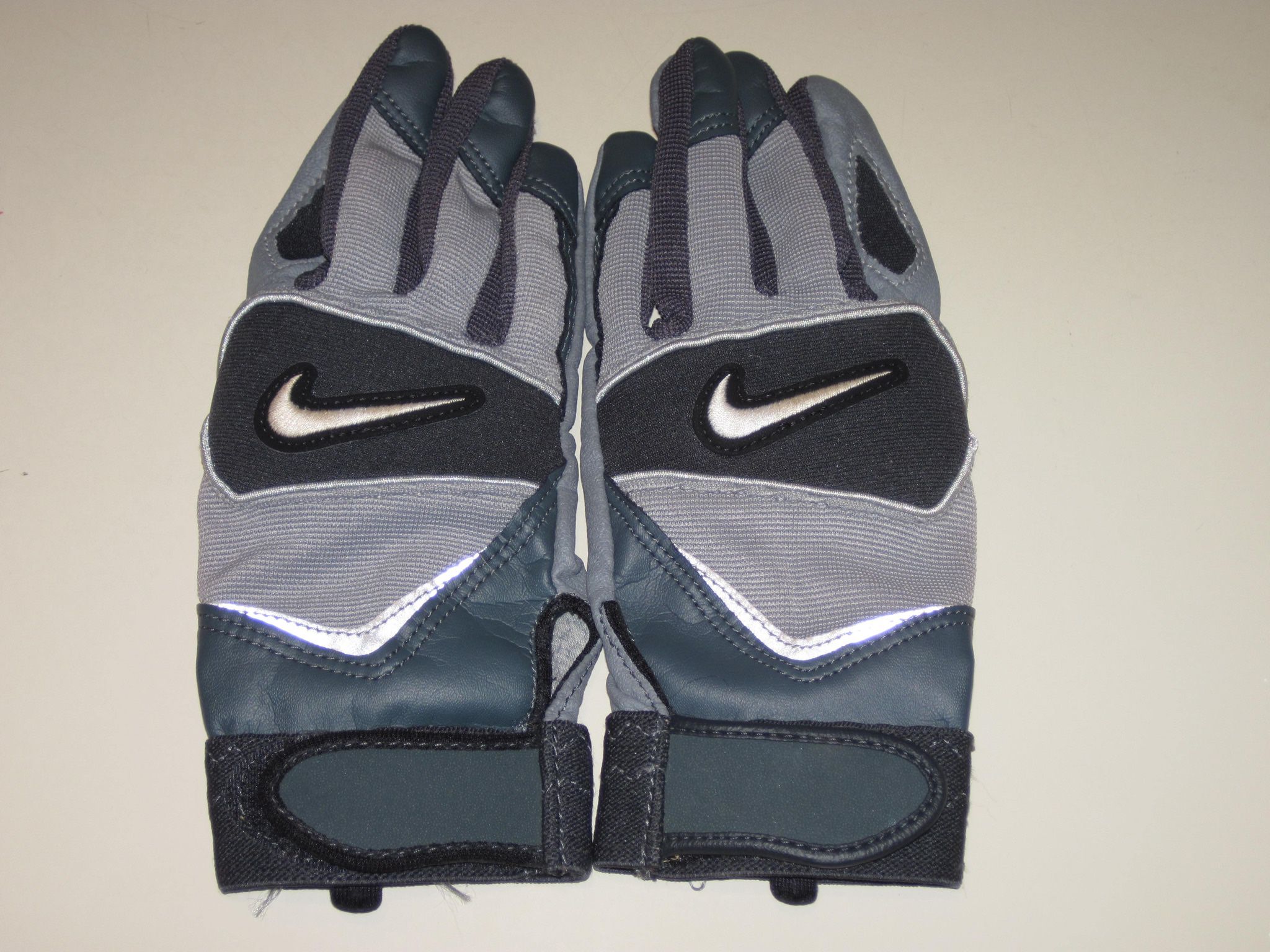 Youth Nike Baseball Batting Gloves