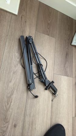 Desk clamp light
