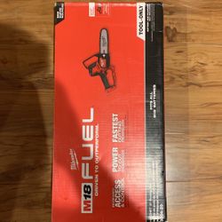 Milwaukee M18 8” Pruning Saw