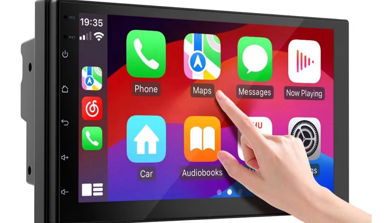 Car Radio W/Android Syncs With Phone