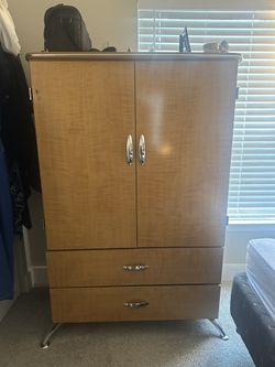 Armoire