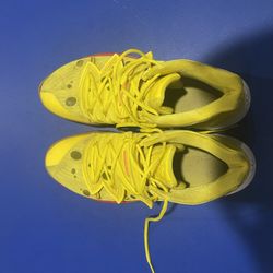 Kyrie Spongebob Size 14