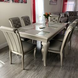 New Dining Room Set With Extra Leaf