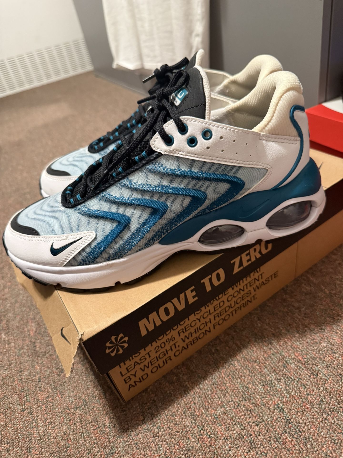 Men Nike Air Max TW Size 10