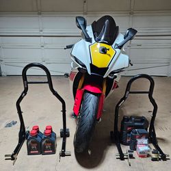 R 1 WORLD GP 60th ANNIVERSARY