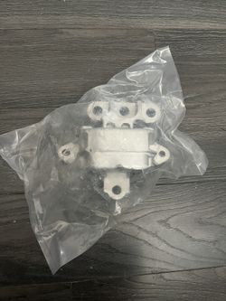 Chevy Trax/Encore Rh Motor Mount 
