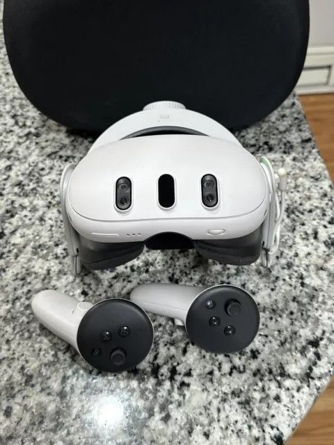 Meta Oculus Quest 3