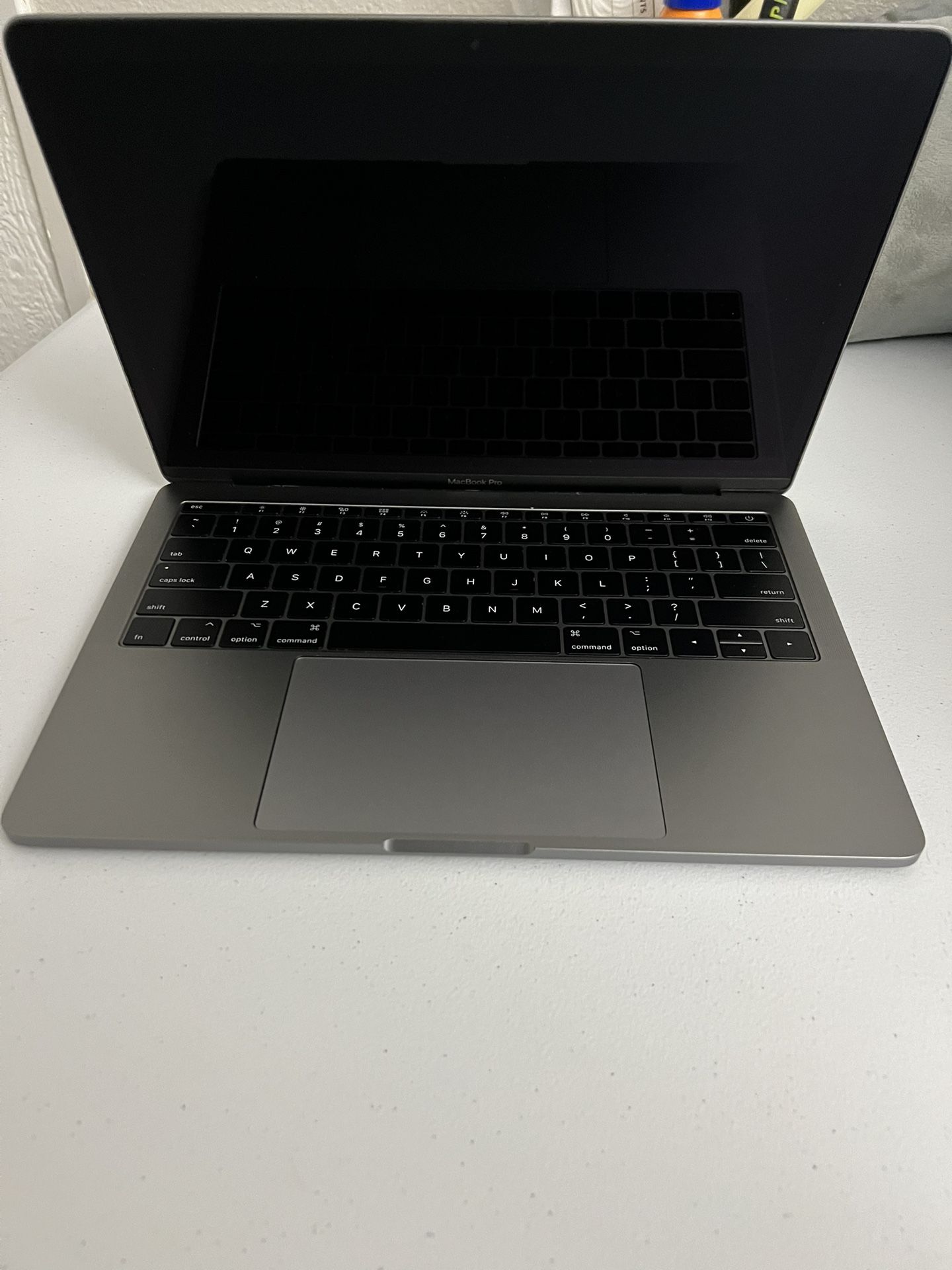 Macbook Pro 13 Inch A1708