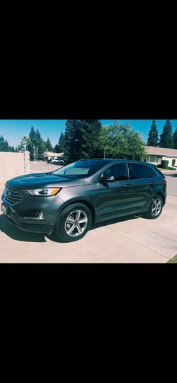 2019 Ford Edge with only 22k miles