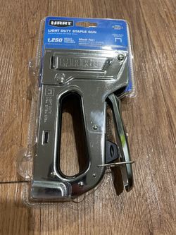 Staple Gun with Staples