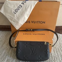 Like New 100% authentic Louis Vuitton The Multi Pochette Accessoires cross-body Large bag