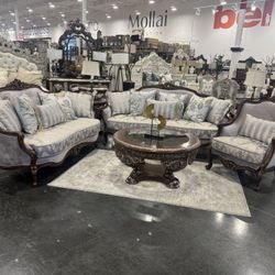 3 Piece living room set / Includes: Sofa, love seat and chair . 