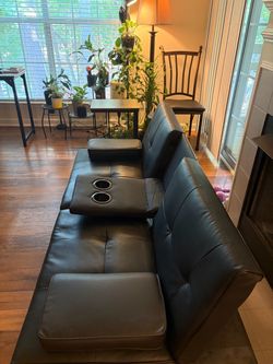 Like-New Futon – Excellent Condition