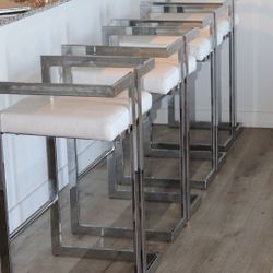 4 Modern Bar Stools White And Silver 