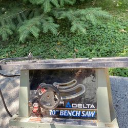 DELTA 10” Bench Saw