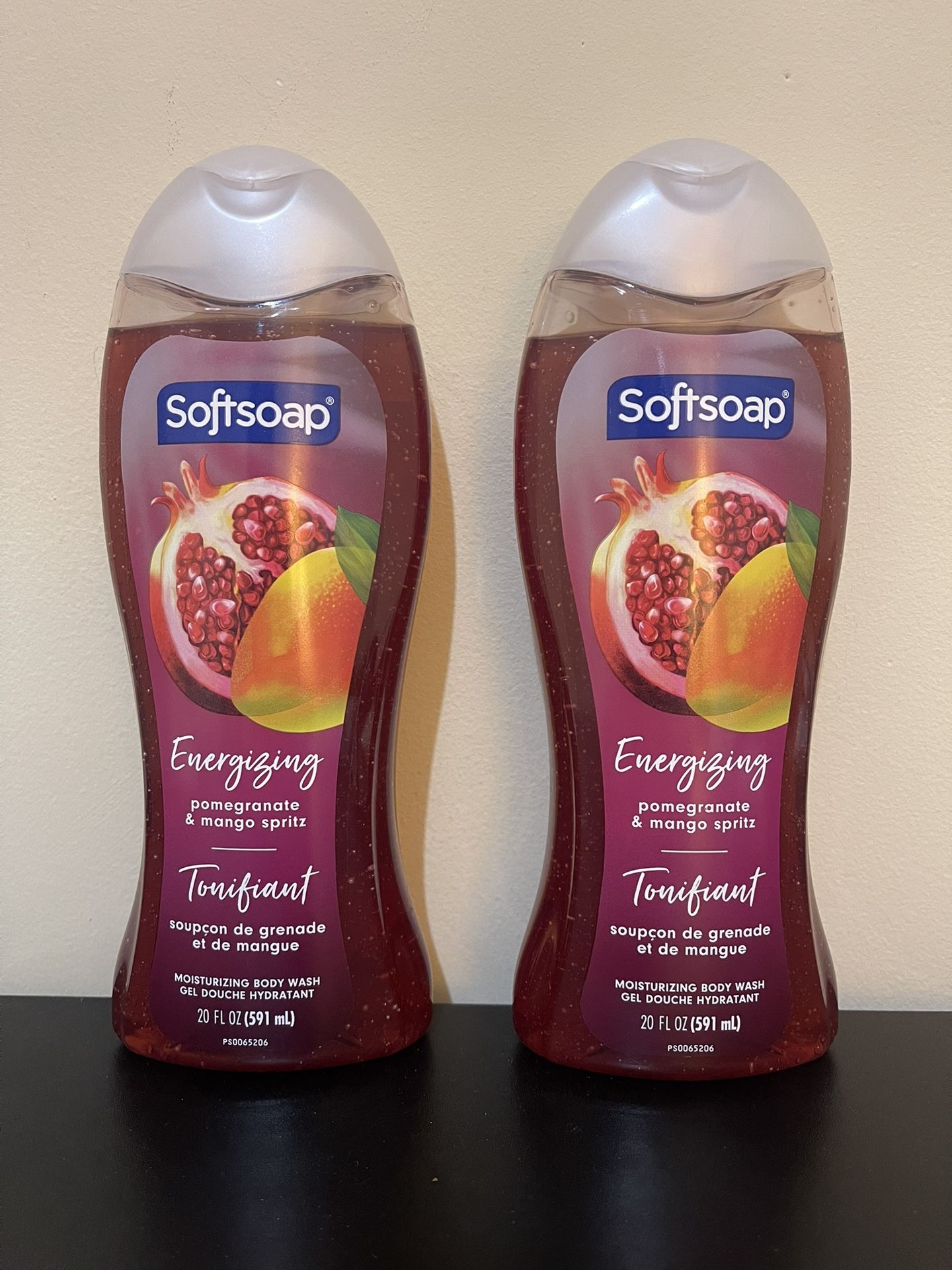 2pack Softsoap Moisturizing Body Wash, All Skin Types, Juicy Pomegranate and Mango, 20 fl oz Bottle