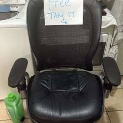 Free Chair 