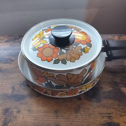 San Ignacio Orange & Yellow Groovy Floral Enamel Frying Pan with Lid Retro 1960s 1970s Style
