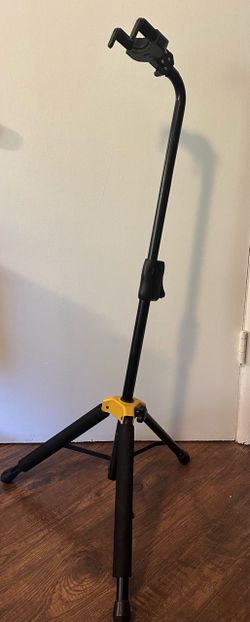 Hercules guitar stand