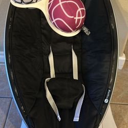 4Moms MamaRoo Rotating Chair