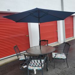 hampton bay outdoor patio Set 4 chair, table &  Umbrella