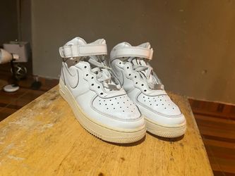 Nike Air Force 1 Mid Triple White Mens Sneakers size 6.5