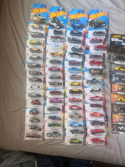 Hot Wheels Die-Cast Car Collection Lot