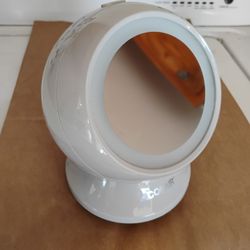 NEW Conair Reflections Lighted Mirror 3x Storage