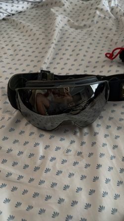 Salomon ski goggles