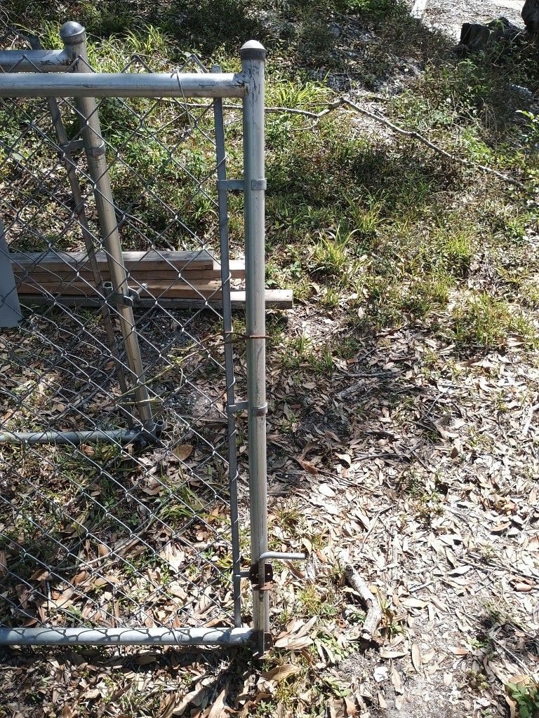 Gate Doors