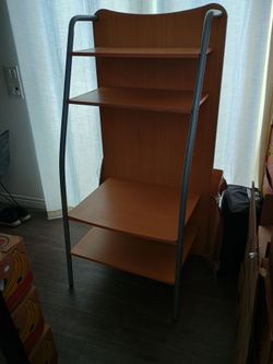Entertainment center/ TV stand