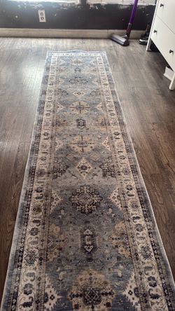 2x8 rug like new