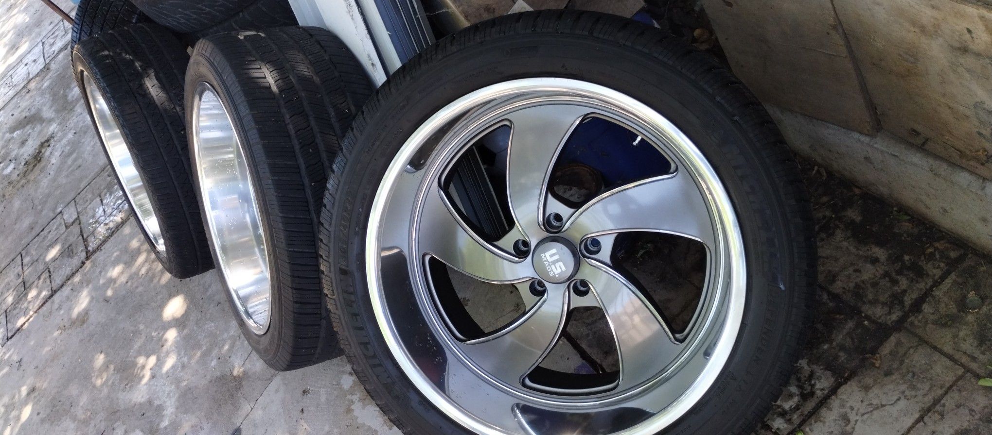 Us MAG 22 Para Sierra Silverado 5 Lug 305 40 Rin 22 And 265 40 22 En Buenas Condiciones Mejor Oferta
