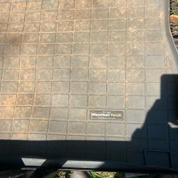 Fits Back Of Toyota Sequoia 25.00