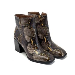 Women's Snake Skin Ankle Boot Size 8.5