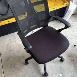 Free rolling chair