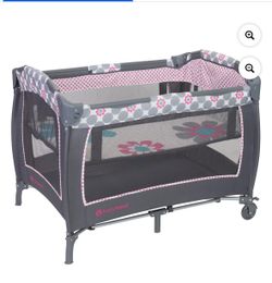 Nursery play pen